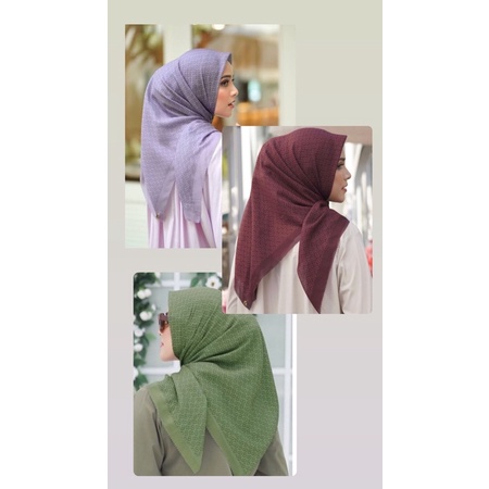 BUTTONSCARVES TAPIS SQUARE