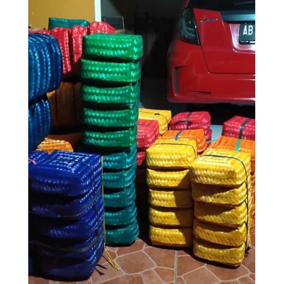 HALODUL [ READY ] BESEK BAMBU WARNA | KOTAK NASI | BESEK NASI CATERING UKURAN 18 X 18 CM  BS 4