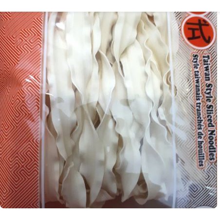 SAU TAO Taiwan Style Sliced Noodles 400gr SSF (267) Mie Lebar Keriting Sautao Mi Taiwan