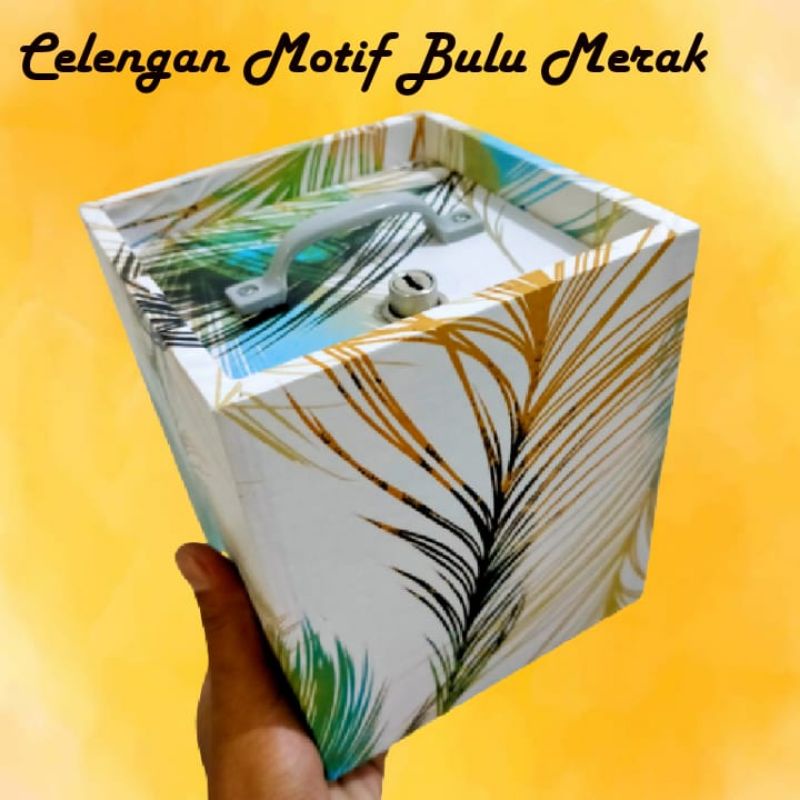 CELENGAN KOTAK MOTIF BULU MERAK