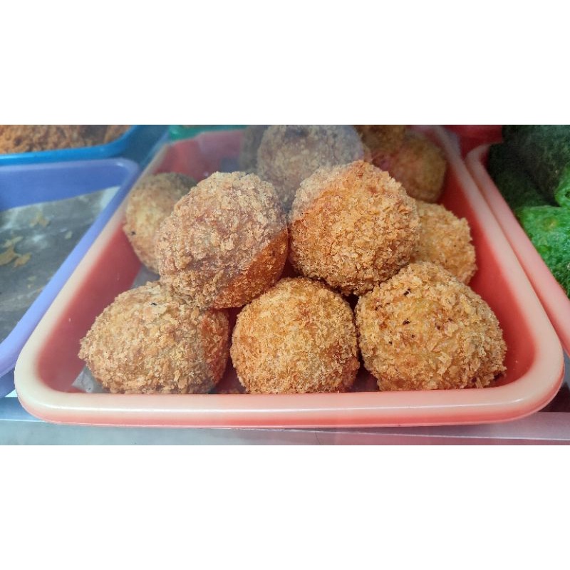 

Kroket / kue kentang isi ayam wortel