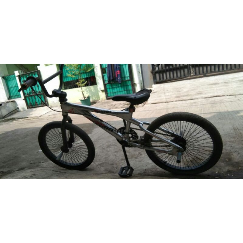 sepeda BMX Polygon vision seken mulus