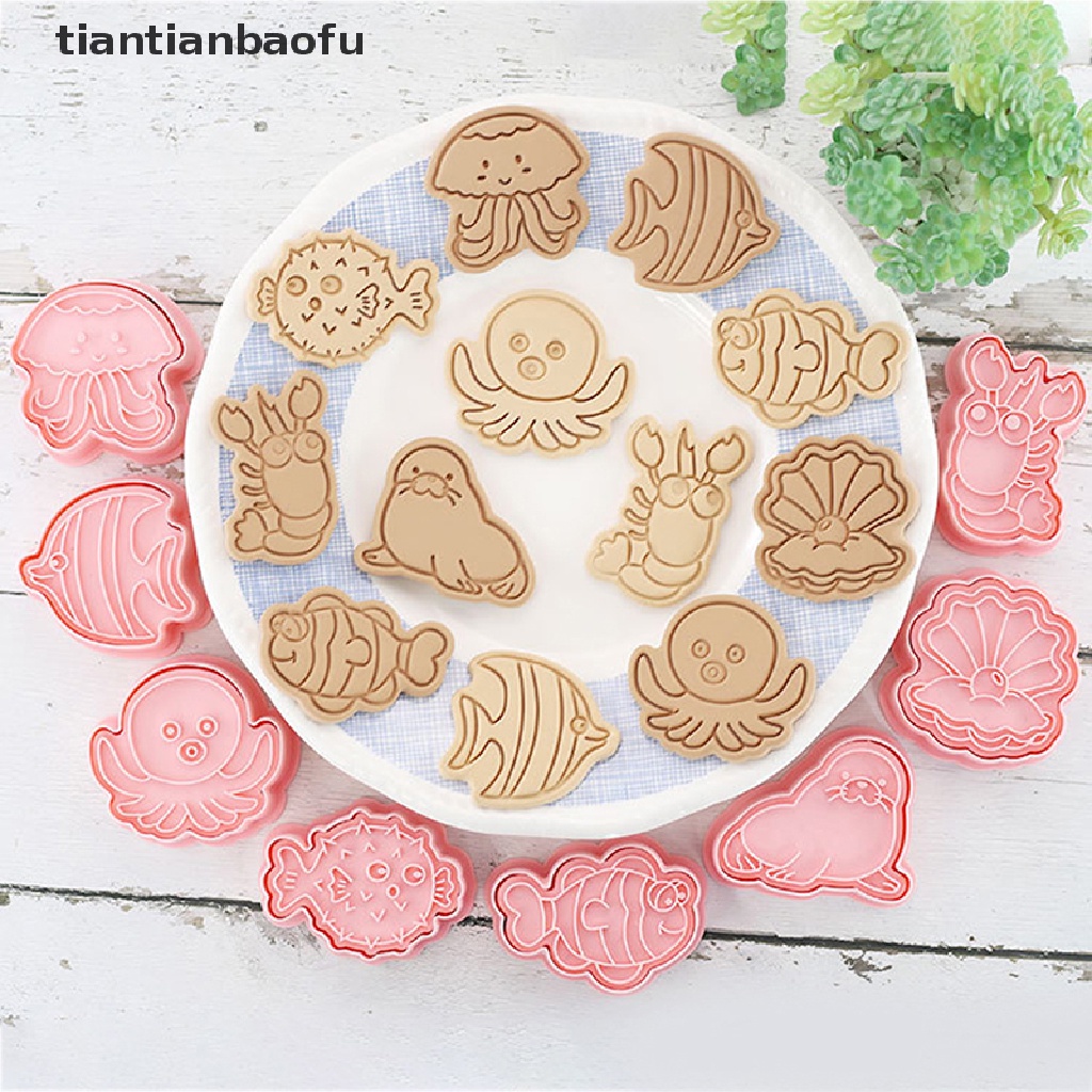 8pcs / Set Cetakan Pemotong Kue / Biskuit Bentuk Kartun Hewan Laut 3D Model Tekan Untuk Alat Dapur