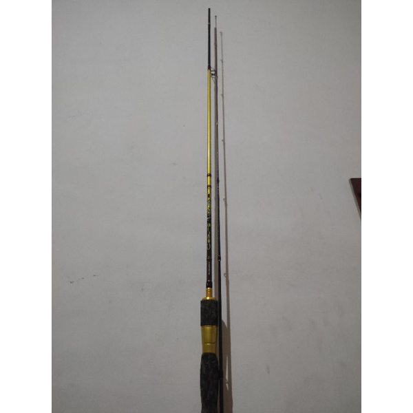 capung emas limited edition 702