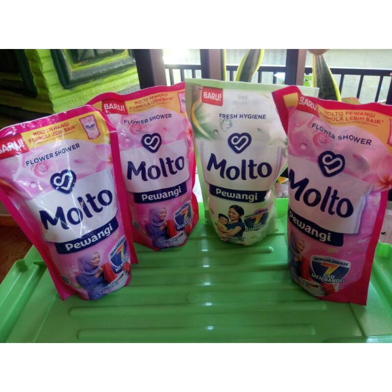MOLTO PEWANGI FRESH HYGIENE 820ml/MOLTO PEWANGI/MOLTO 820ML