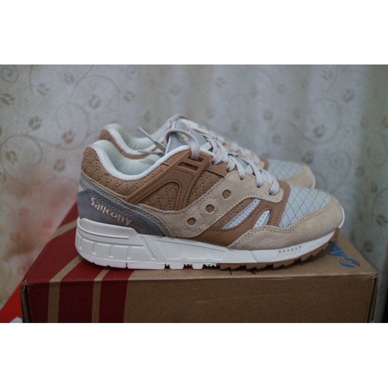 saucony grid SD quilted pack tan