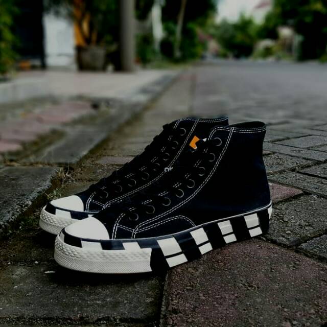 Converse CT 70 High Off White Black