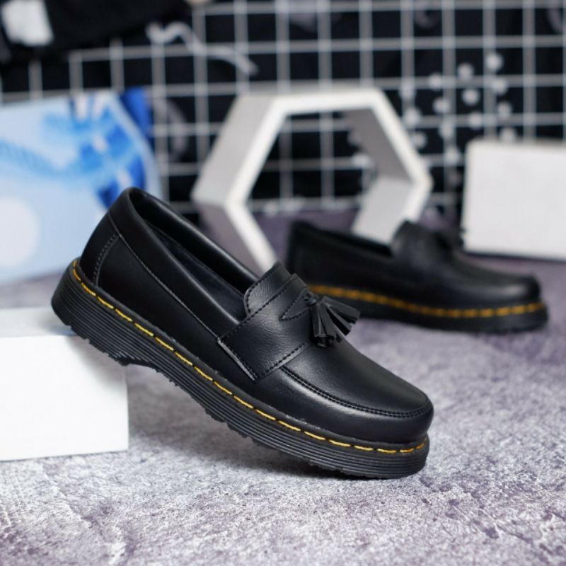 Sepatu Formal Pria Pantofel Hitam Kerja Kantor Casual Kekinian