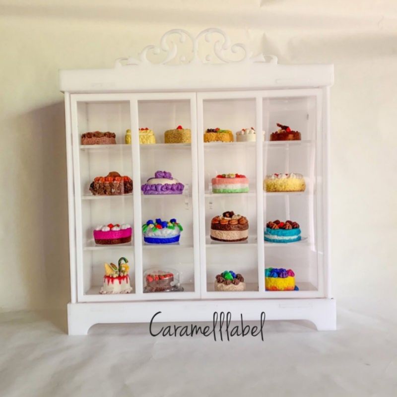 Miniature cake / tart / miniature Furniture almari