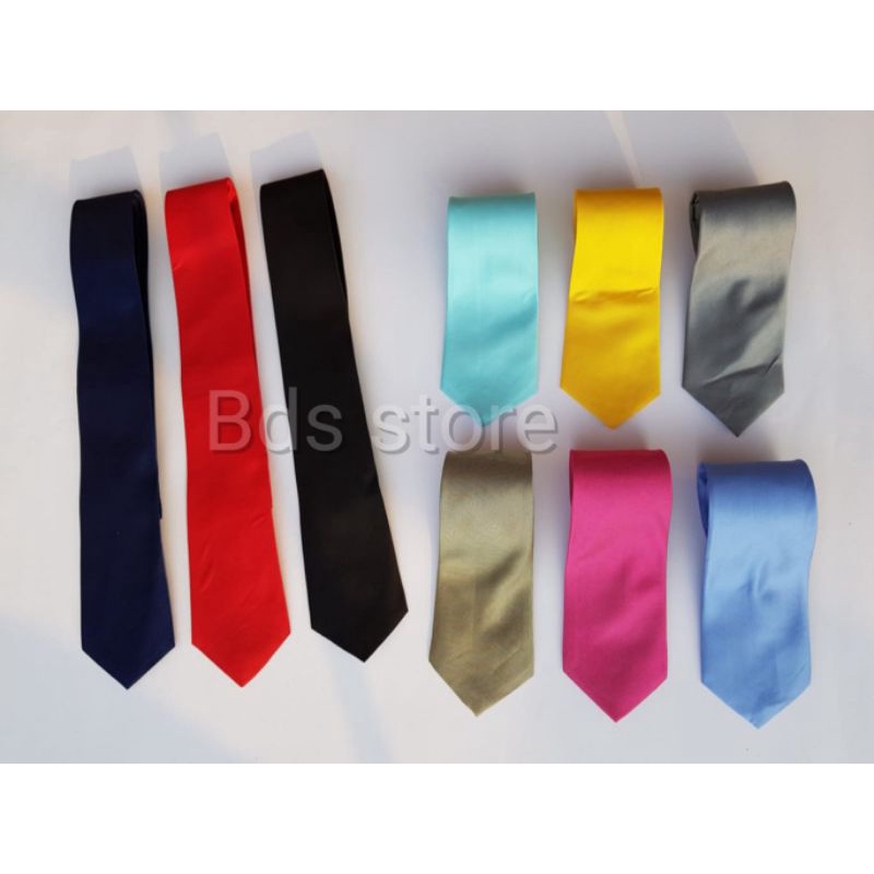 Dasi pria motif bintik halus ukuran medium 3 inchi