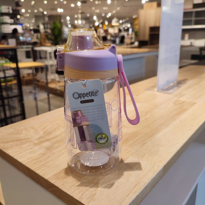 INFORMA - Botol minum lucu dengan tali gantung Akemi