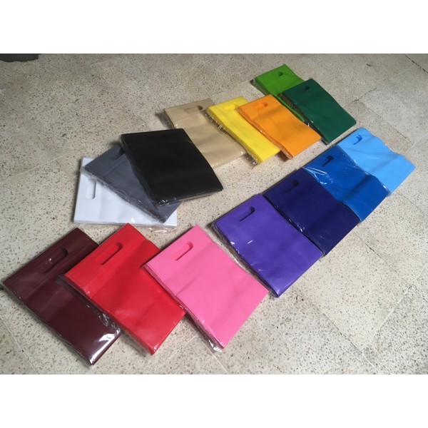 

DISKON TAS SEMINAR SPUNBOND OVAL 20X26 GOODIE BAG SOUVENIR !!