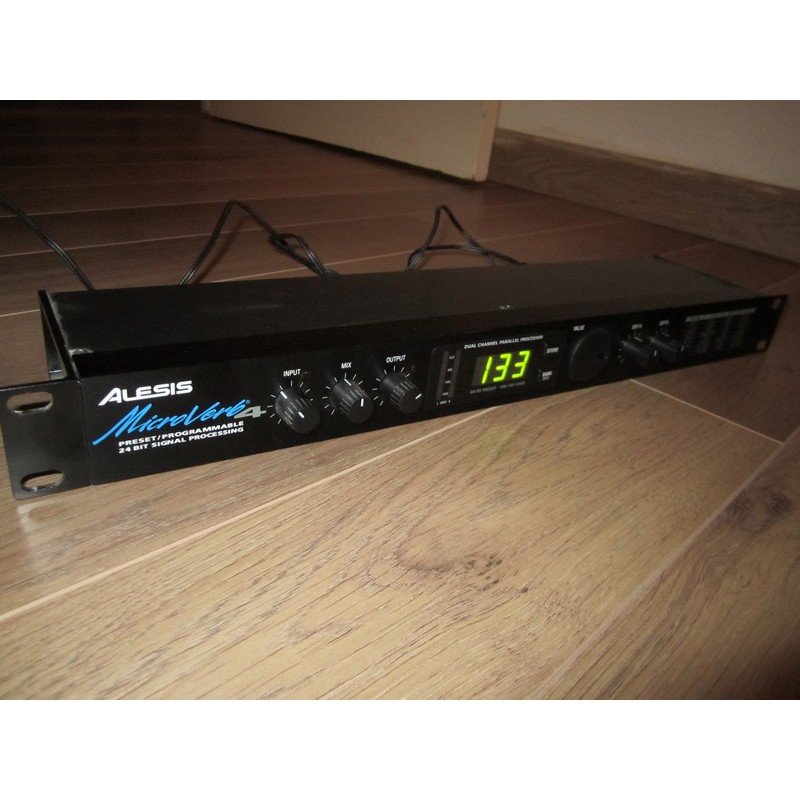 Alesis Microverb 4 Evek Vokal