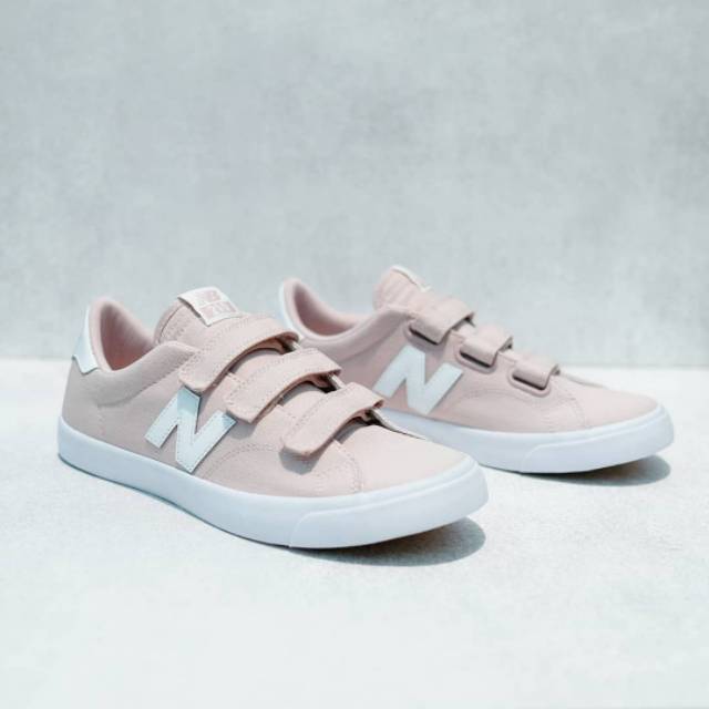 new balance am210 white