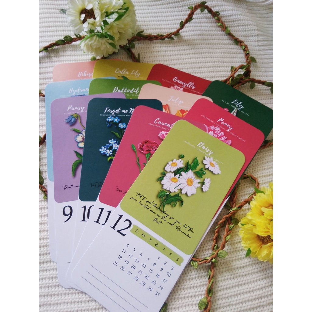 

Aesthetic Floral 2022 Calendar