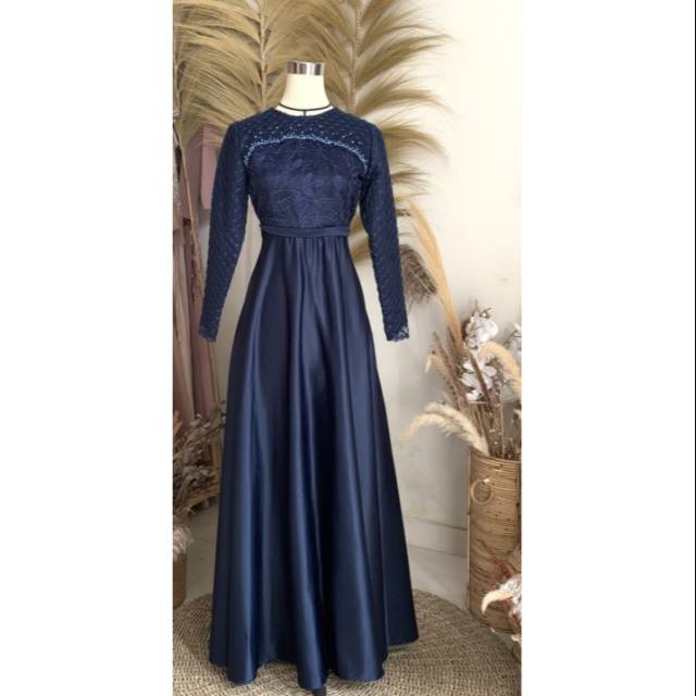 preloved puthic id PUTHIC SERAFINA NAVY Size S by puthic puthic.id lyf abinaya ainayya blackred.id O