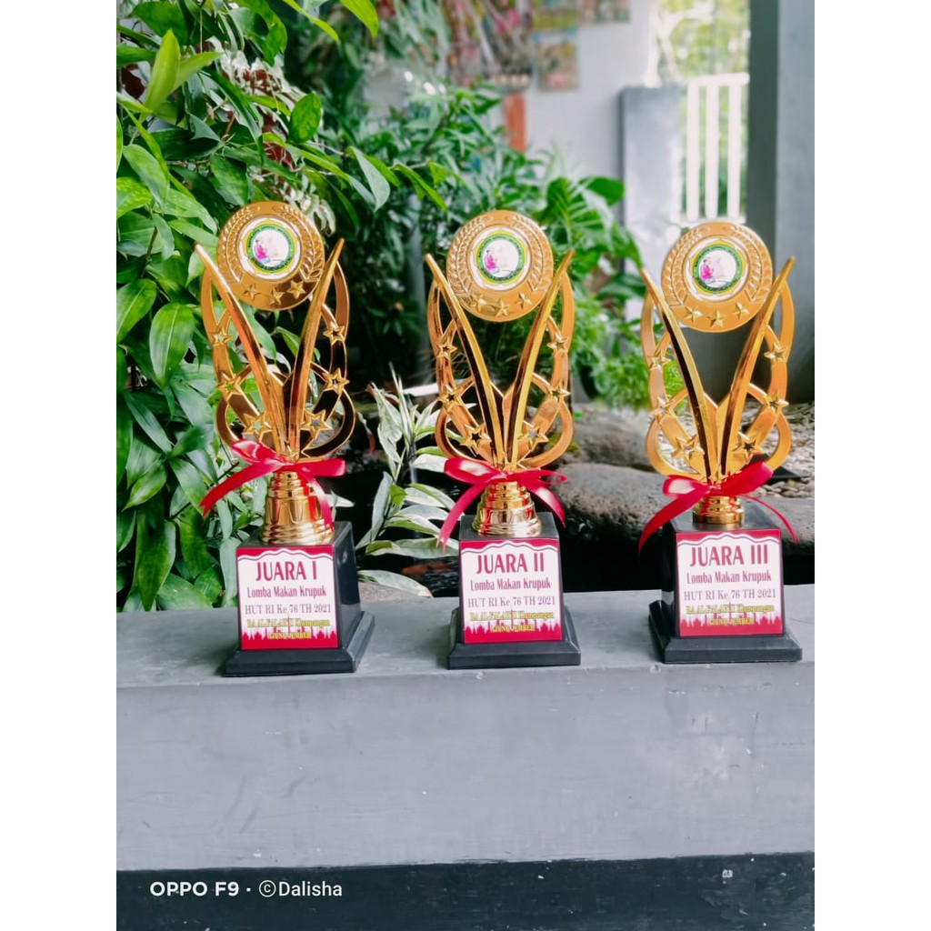 Piala Set Bayangkara Piala Bayangkara Piala Set Mini Seng Mini Juara 123 set juara 123 piala juara 1