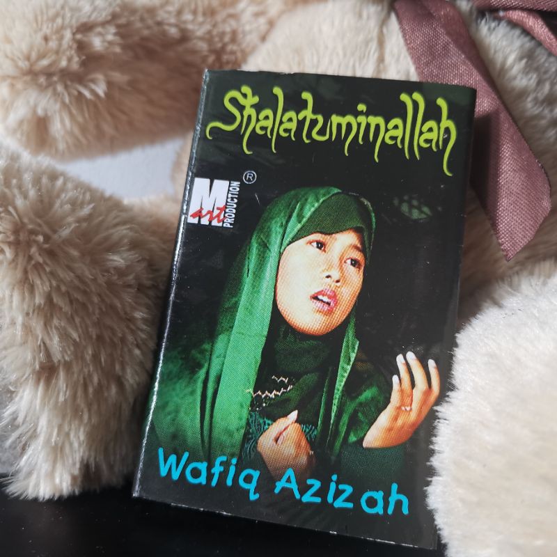 KASET WAFIQ AZIZAH - SHALATUMINALLAH