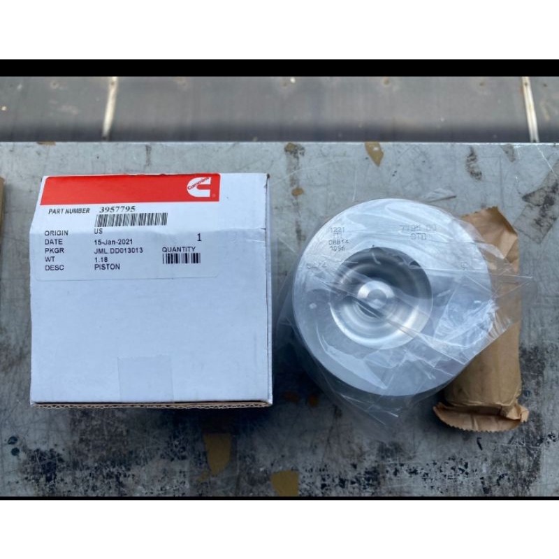 piston + pin cummins pc200-7