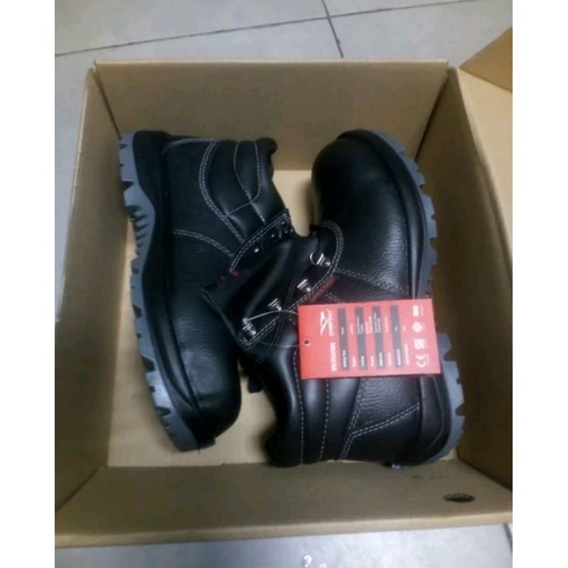 SEPATU SAFETY CHEETAH 7106 HITAM ORIGINAL BARU