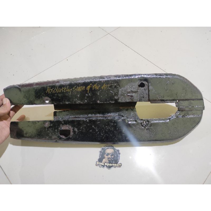 cover tutup rantai ketengkas suzuki rc100 rc bravo ORIGINAL