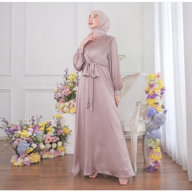 Adeline Dress by deavhijab