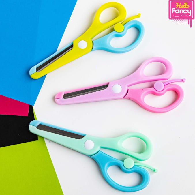 

Cuci Gudang Awal Tahun Gunting Kertas Anak Fancy Kids Scissor / Gunting Kertas DJ11-8002 Cuci Gudang Awal Tahun