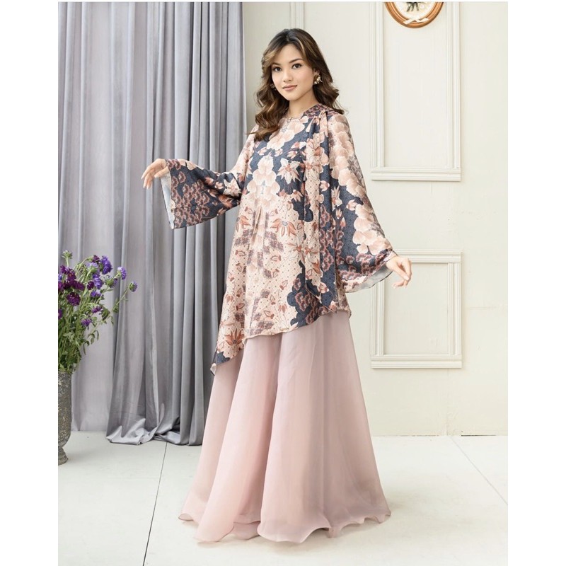 CHLOE TUNIC TUNIK ENDLESS SEA XL WEARING KLAMBY