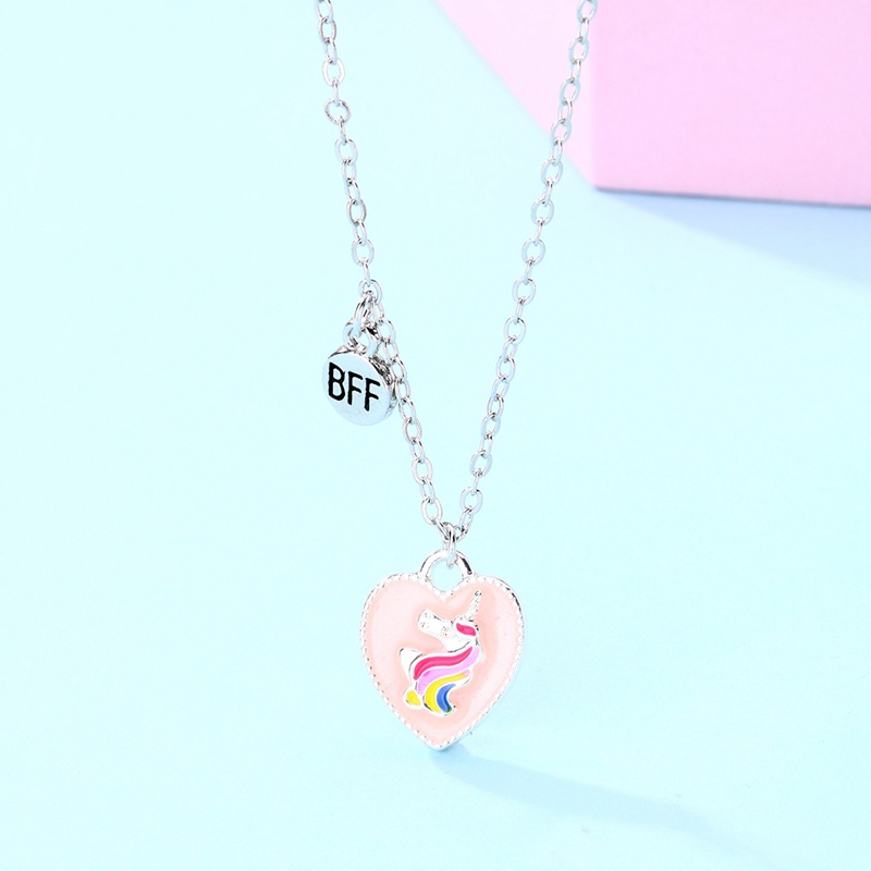 2pcs / Set Kalung Rantai Dengan Liontin Unicorn Hati Warna-Warni Untuk Hadiah Persahabatan