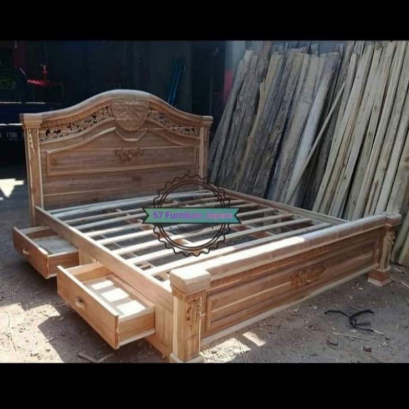 Dipan laci kanan/kiri - Tempat tidur jati mentahan ukir jepara ukuran 180cm