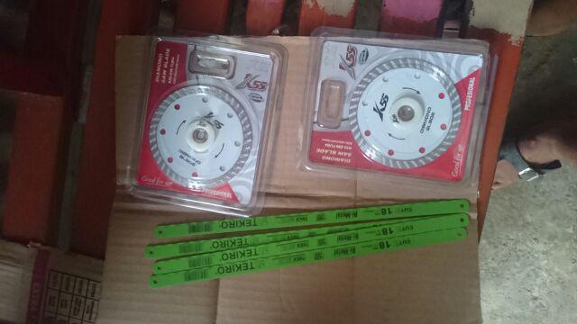 Mata Gergaji Besi 12 Inchi Tekiro