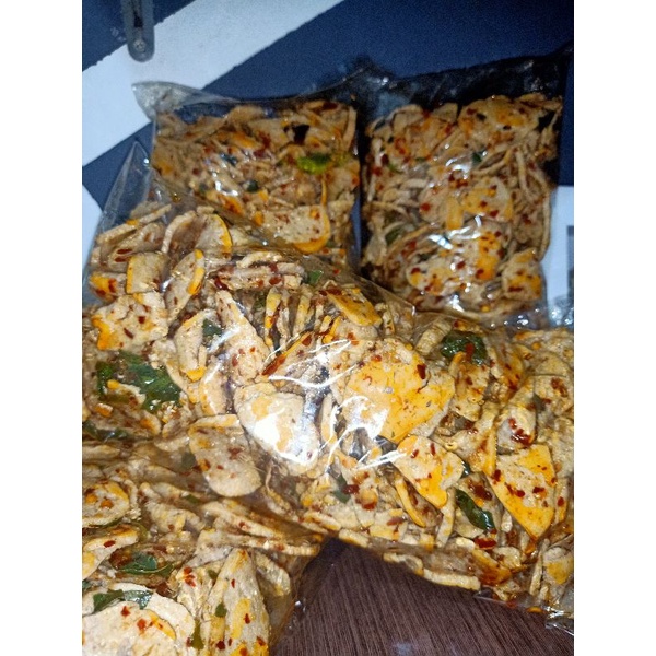 

Basreng pedas daun jeruk