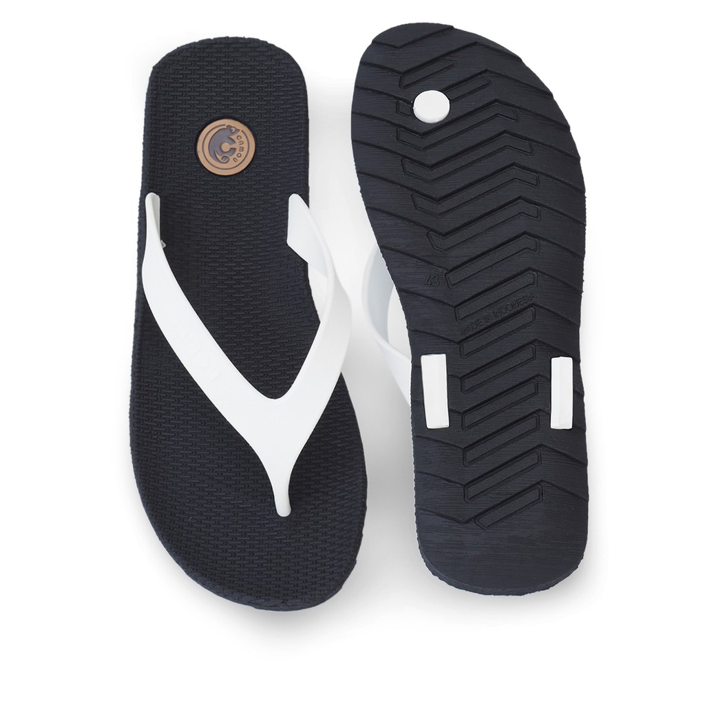 OWEN BLK WHT ORCA - Sandal Jepit Pria CAMOU Hitam &amp; Putih