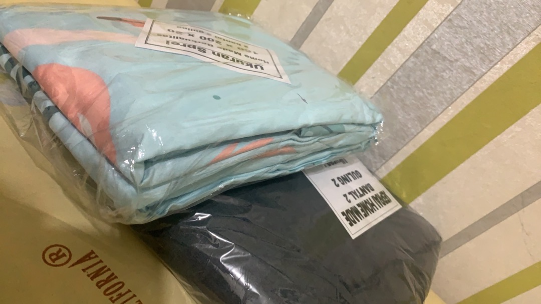 Sprei Motif Funny Dino