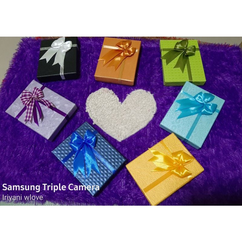 

Gif Box Cantik