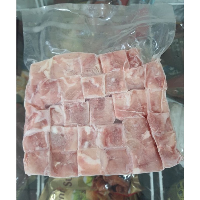 

Daging ayam cube 500gr