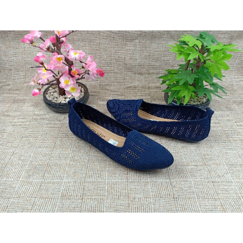 Sepatu Flat Wanita Slip On Bahan Rajut Import DO-11 GRAVICI