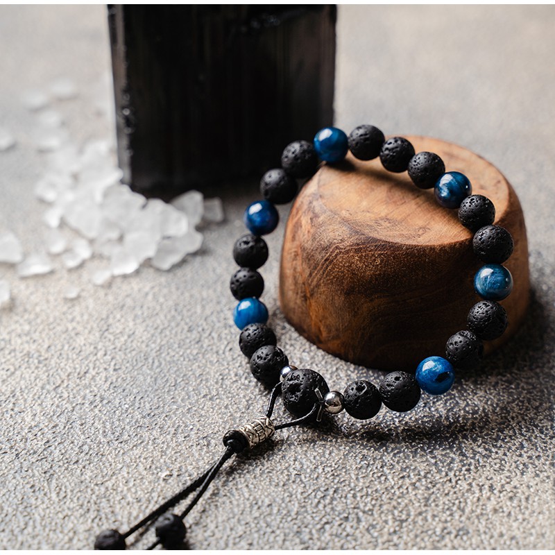 Gelang Batu "The Warrior" (Lava Stone - Blue Kyanite)