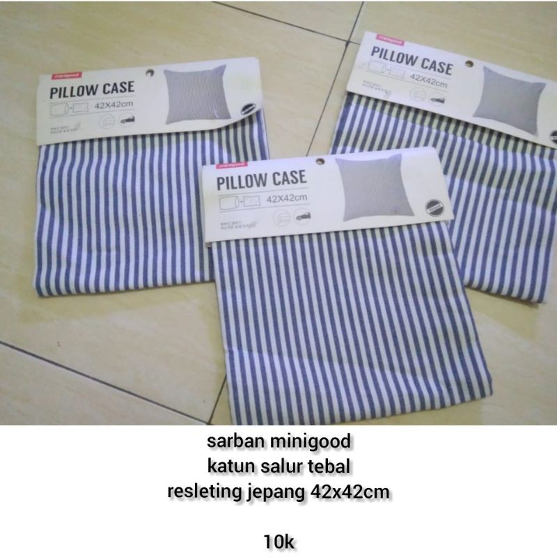 SALE sarung bantal sofa minigood 42x42cm