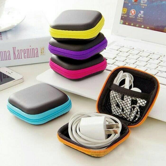 DC - Travel Pouch Dompet Persegi Case Organizer Tempat Headset Koin Kunci Kotak Penyimpanan Charger Mini