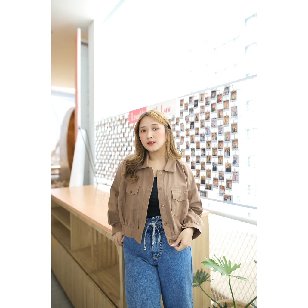 Outer Crop Linen Meira Jaket Crop Wanita Linen Crop