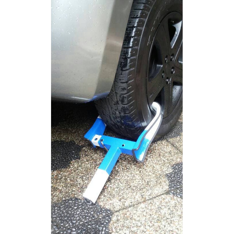 GEMBOK PENGAMAN MOBIL. KUNCI RODA BAN. UNIVERSAL. ANTI MALING