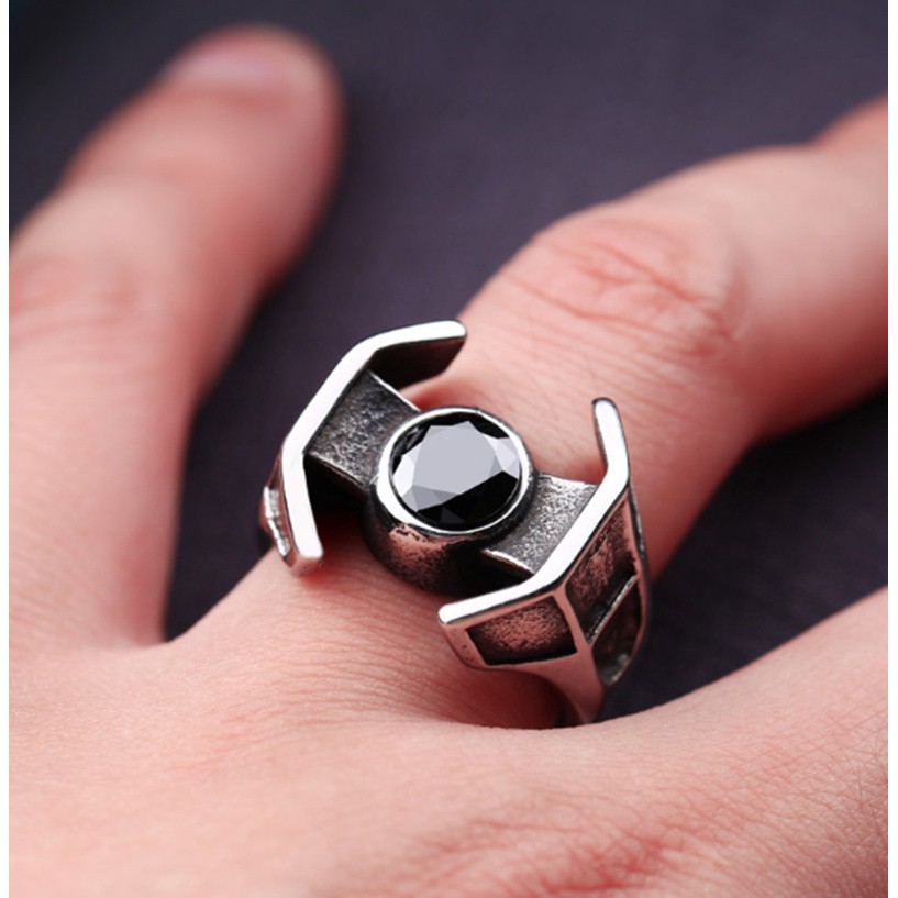 SEUSUK  Cincin Fashion Desain Star Wars Darth Vader untuk Wanita