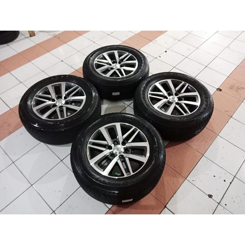 Velg Mobil Second Oem FORTUNER VRZ Ring18 Ban DUNLOP Kondisi masih bagus ban 201rd