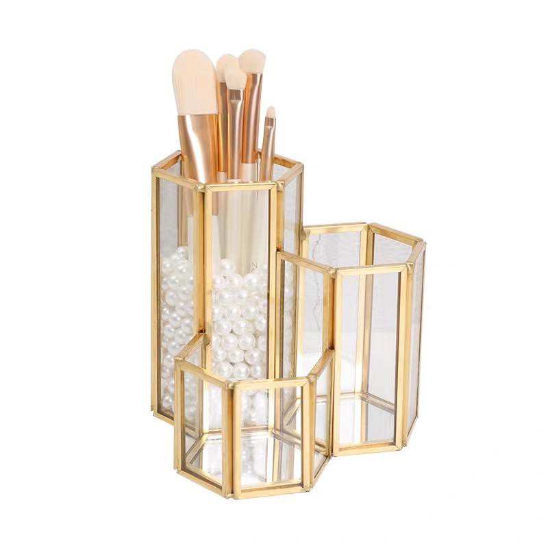 

Roemahsoelthan 37. Triple Pen / brush holder gold