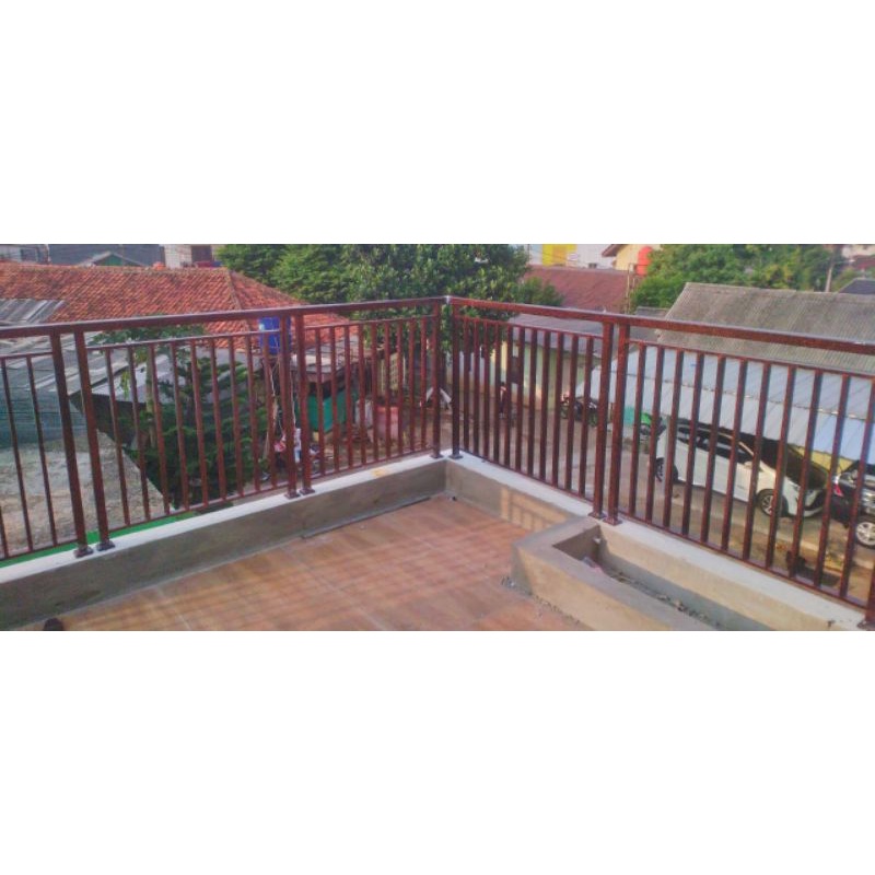 balkon tangga minimalis/Kanopi sleding transparan minimalis/pagar besi/pintu teralis/railing tangga 