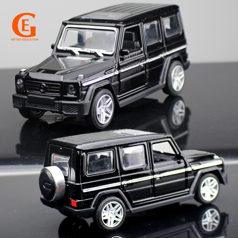 Miniatur Diecast Mobil SUV Skala 1 / 32 Bahan Alloy Untuk Mainan / Hadiah Ulang Tahun