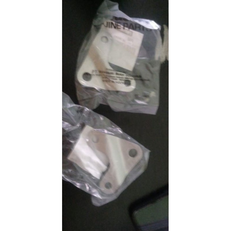 braket dudukan mesin ninja r sepasang