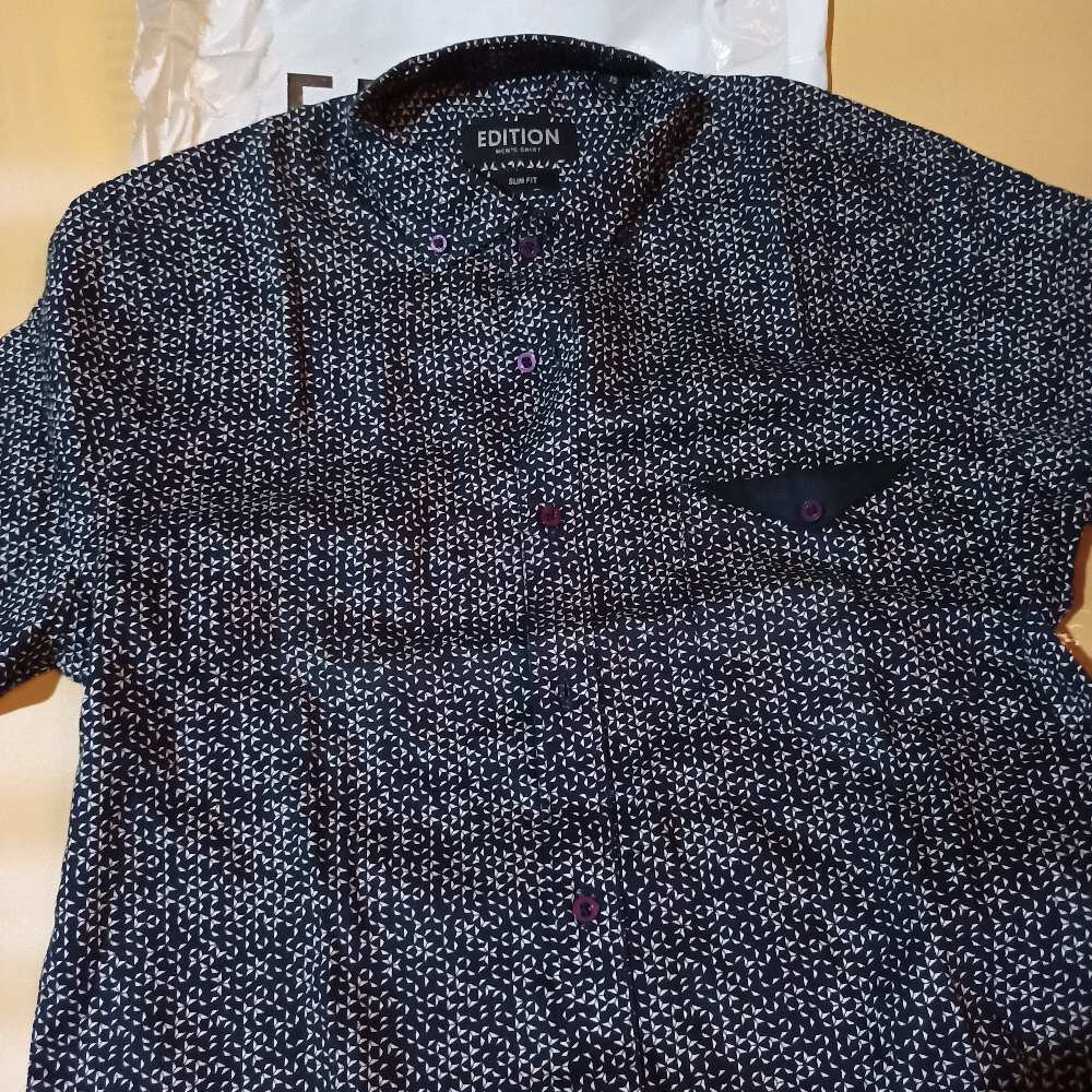 Edition Mens Ess20 Kemeja Batik Short Sleeve Woven Shirt
