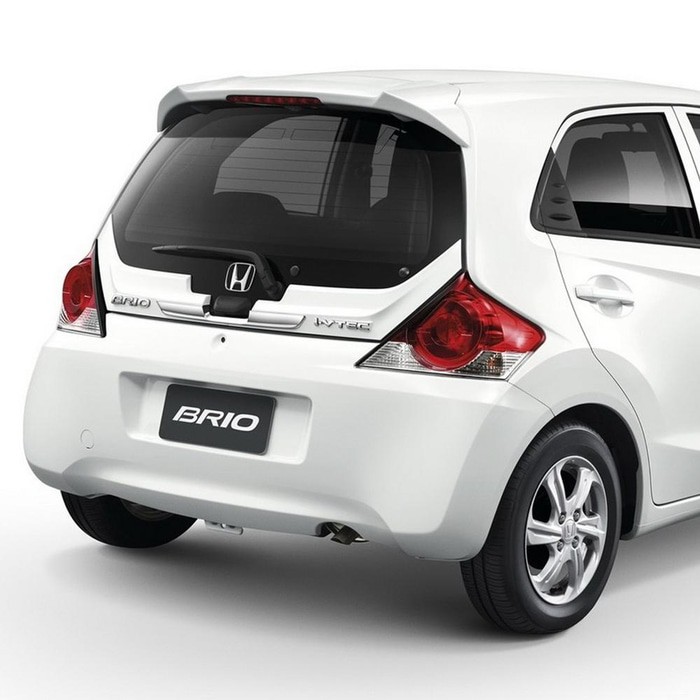 Duck Tail Honda Brio tersedia berbagai macam warna